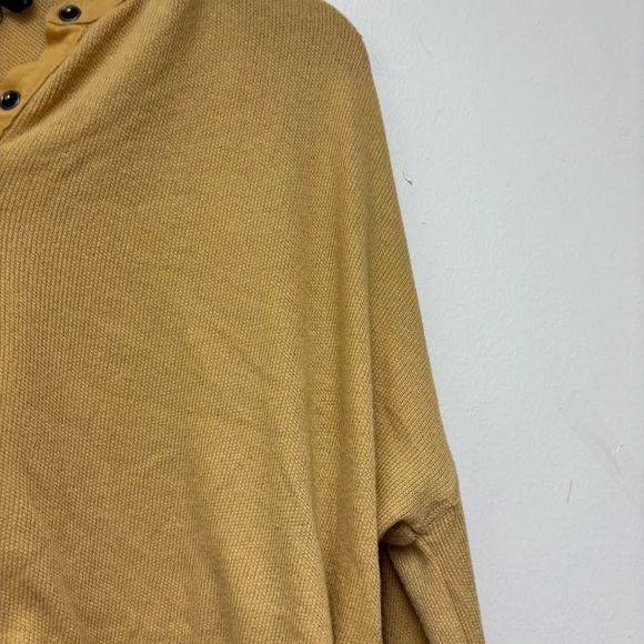 Urban Outfitters Out From Under Emmy Thermal Top - Picture 10 of 13